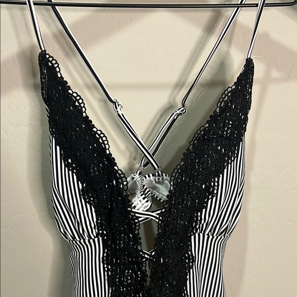 Cupshe Black White One Piece Swim Bathing Swim Suit Lace Wish You Well Stripe - Picture 3 of 14